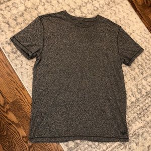 Men’s American Eagle short sleeve